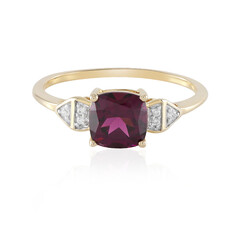 9K Magenta Garnet Gold Ring