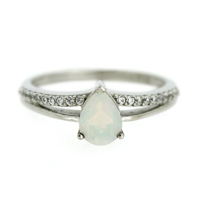 Welo Opal Silver Ring