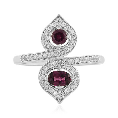 Tocantin Garnet Silver Ring