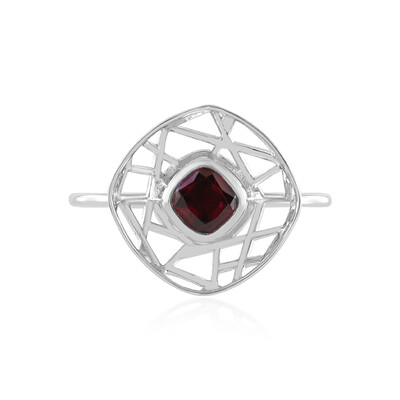 9K Raspberry Rhodolite Gold Ring (Ornaments by de Melo)