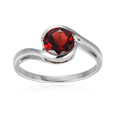 Mozambique Garnet Silver Ring
