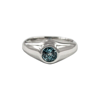 Ratanakiri Zircon Silver Ring (MONOSONO COLLECTION)