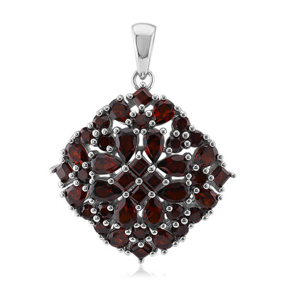Mozambique Garnet Silver Pendant
