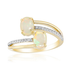 9K Brazilian White Opal Gold Ring