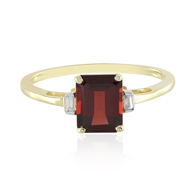 Mozambique Garnet Silver Ring