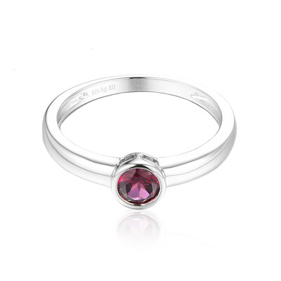 Tocantin Garnet Silver Ring