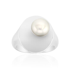 White Freshwater Pearl Silver Ring (Michelle Albala)