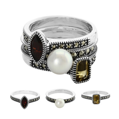 Mozambique Garnet Silver Ring