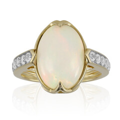 9K Welo Opal Gold Ring (Adela Gold)