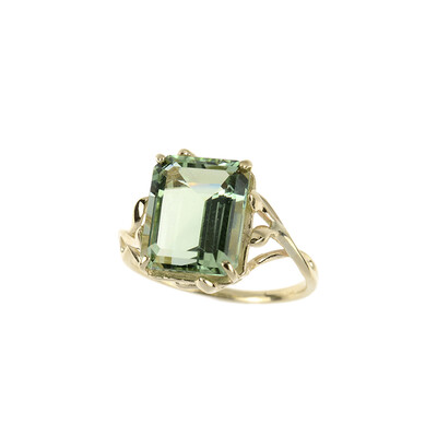 9K Green Amethyst Gold Ring (dagen)