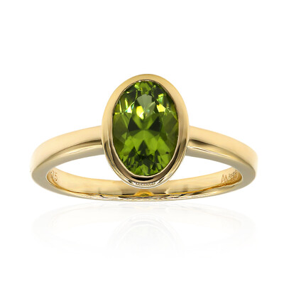 9K Arizona Peridot Gold Ring (Amanda Adkins)
