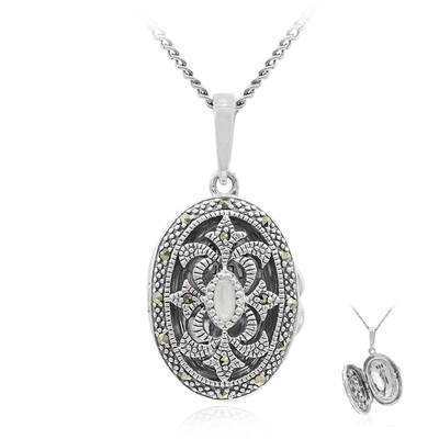 Mother of Pearl Silver Necklace