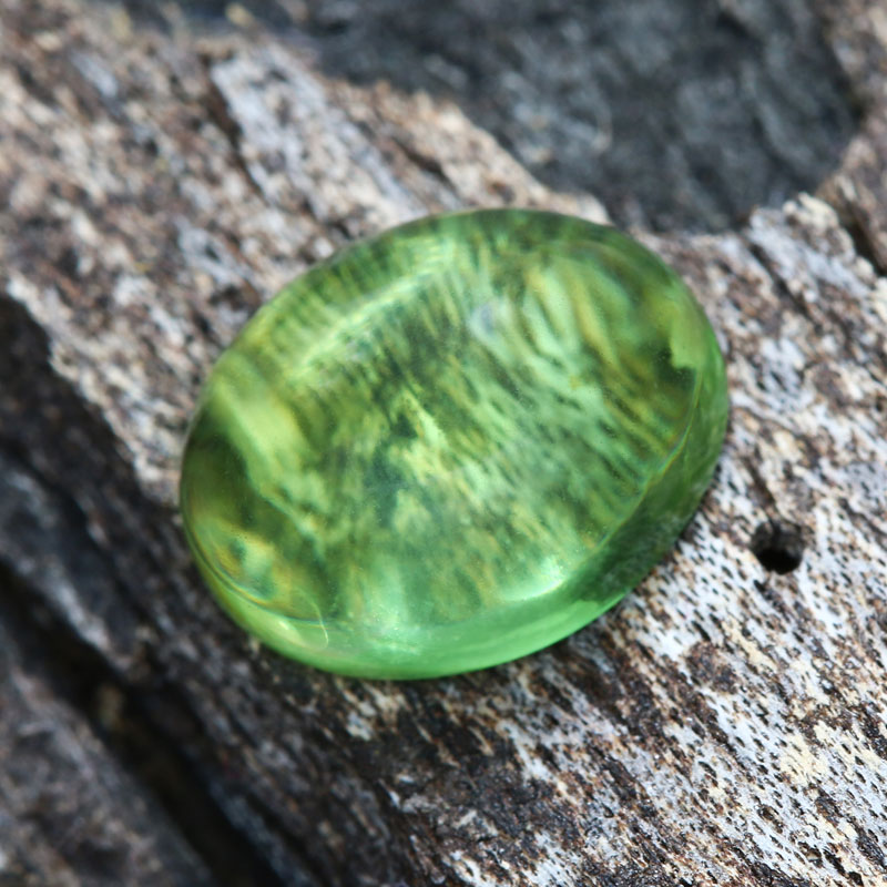 Dominican Amber Green