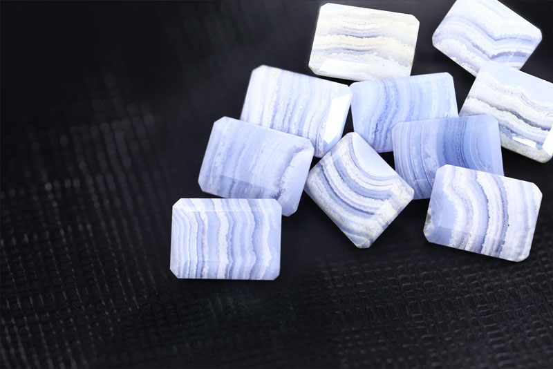Agate | Gemstones from A-Z at Juwelo