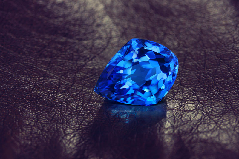 Topaz | Gemstones from A-Z at Juwelo